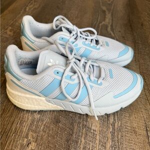 Adidas Women's ZX 1K Boost shoes in the 'Halo Blue' colorway